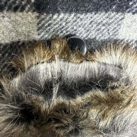 Ozark Trail Plaid Trapper Hat Adult One Size New - Picture 7 of 7